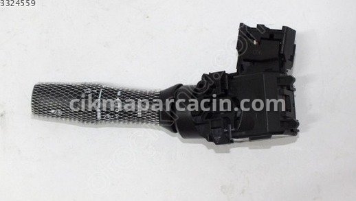 Toyota Corolla Silecek Kolu çıkma parça