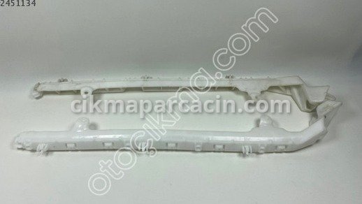 Renault Megane Karlık çıkma parça
