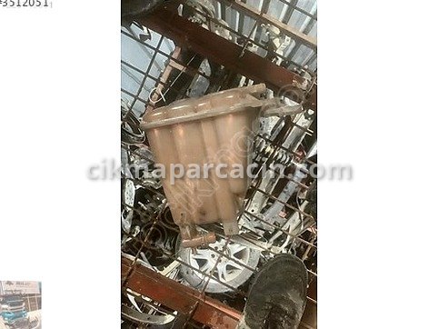 Audi A4 Yedek Su Deposu çıkma parça