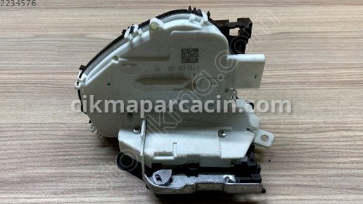 Audi A5 Kapı Kilidi çıkma parça