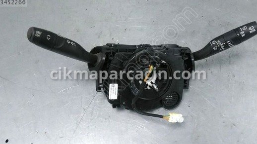 Opel Corsa Sinyal Kolu çıkma parça