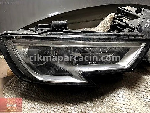 Audi A3 Sağ Ön Far çıkma parça