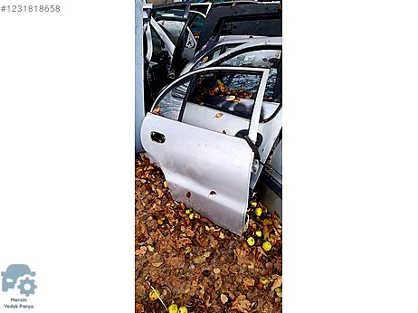 Hyundai Accent Sağ Arka Kapı çıkma parça