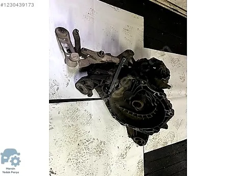 Kia Cerato çıkma parça - MERSİN YEDEK PARÇA Konya