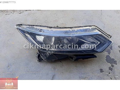 Nissan Qashqai Sağ Ön Far çıkma parça