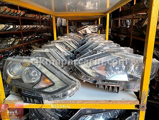 Nissan Qashqai Sağ Ön Far çıkma parça