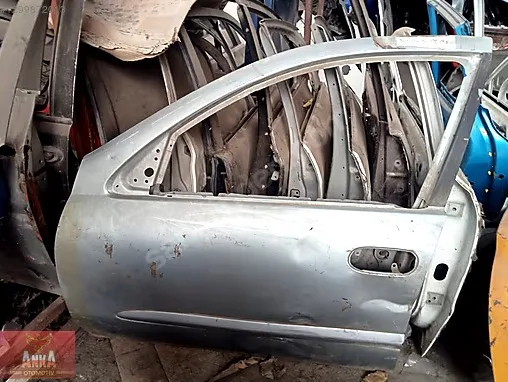 Nissan Navara Sol Ön Kapı çıkma parça - ANKA OTO YEDEK PARÇA İzmir