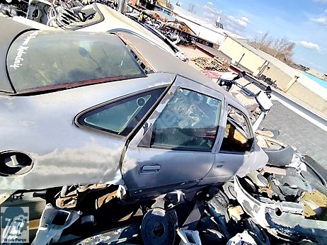 Opel Vectra Arka Çamurluk çıkma parça