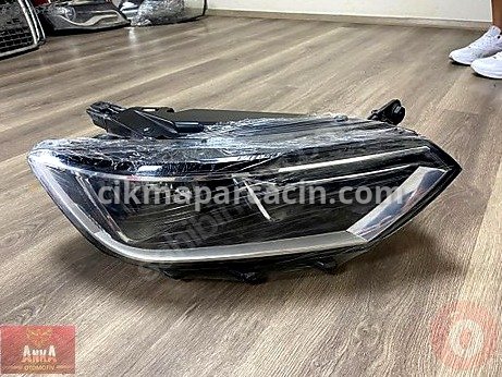 Volkswagen Passat Sağ Ön Far çıkma parça