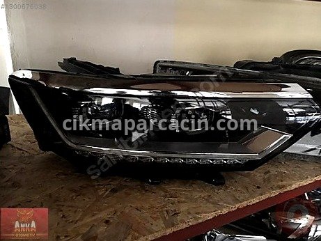 Volkswagen Passat Sağ Ön Far çıkma parça