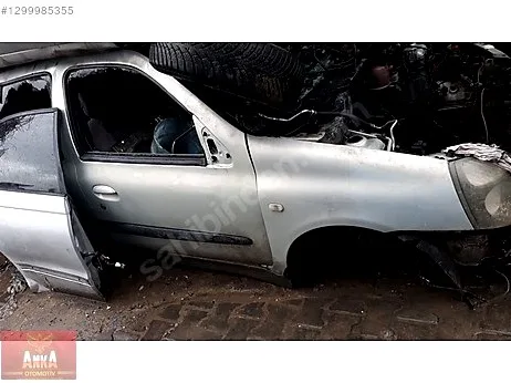 Renault Clio Sağ Ön Çamurluk çıkma parça - ANKA OTO YEDEK PARÇA İzmir