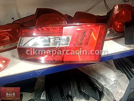 Skoda Superb Sağ Stop çıkma parça