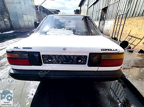 Toyota Corolla Arka Tampon çıkma parça