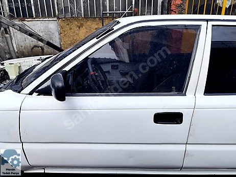 Toyota Corolla Sol Ön Kapı çıkma parça