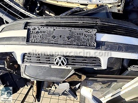 Volkswagen Passat Ön Tampon çıkma parça