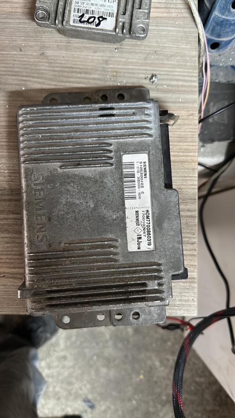 Renault Megane Motor Beyni çıkma parça