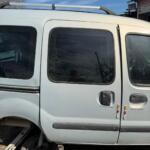 Renault Kangoo Sağ Sürgülü Kapı çıkma parça - AKMAN OTO ÇIKMA Sakarya