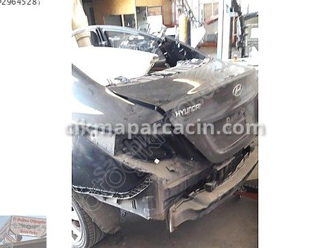 Hyundai Accent Arka Dingil çıkma parça