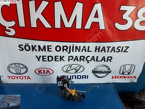 Hyundai Accent Sağ Arka Kapı çıkma parça - Baltacı Otomotiv Çıkma38 Kayseri