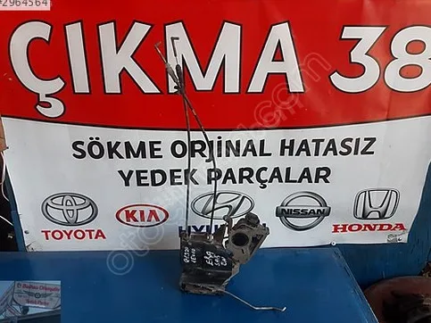 Hyundai Accent Sağ Ön Kapı çıkma parça - Baltacı Otomotiv Çıkma38 Kayseri