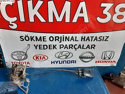 Hyundai Accent Kapı Kilidi çıkma parça - Baltacı Otomotiv Çıkma38 Kayseri