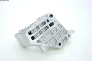 Aks Orta Taşıyıcı Ön 1.3 Linea-Grande Punto (Otomatik Vites) OEM 51772318