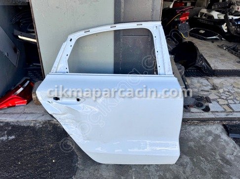 Audi A3 Sağ Arka Kapı çıkma parça