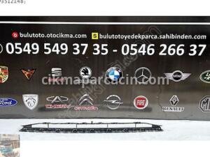 Audi A3 Sedan Ön Tampon Alt Orta Izgara 2016-2019 8V5807647B | ÇIKMA PARÇA