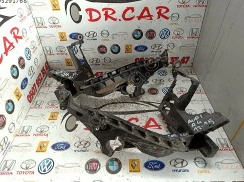 Audi A4 Far Braketi çıkma parça