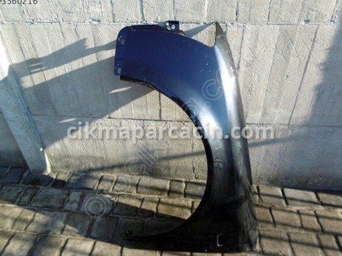 Audi A4 Sol Ön Çamurluk çıkma parça