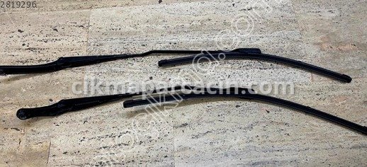 Audi A4 Silecek Kolu çıkma parça