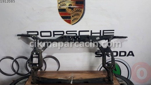 Audi A4 Ön Panel çıkma parça