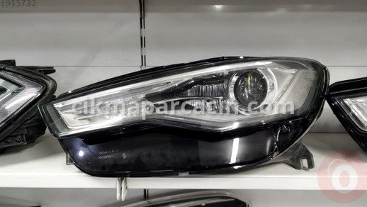 Audi A6 Sol Ön Far çıkma parça