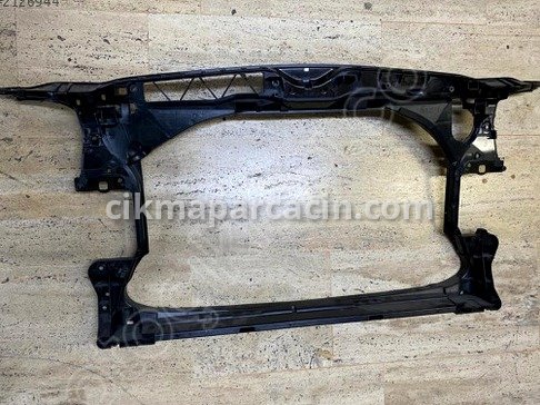 Audi A6 Ön Panel çıkma parça