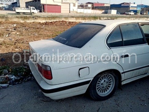 BMW 5 Serisi Sağ Arka Kapı çıkma parça
