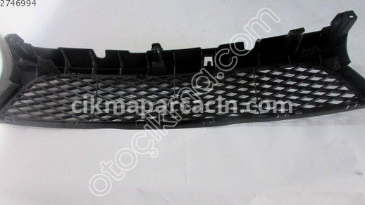 Mazda 3 Tampon Izgarası çıkma parça