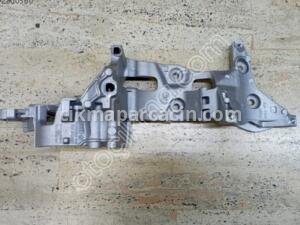 CADDY ALTERNATÖR BRAKETİ 04L903143B