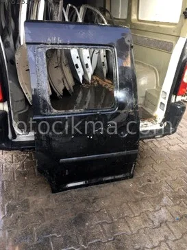 Volkswagen Caddy Sol Ön Kapı çıkma parça - Bulut Otomotiv Orjinal Çıkma ve Yedek Parça İzmir