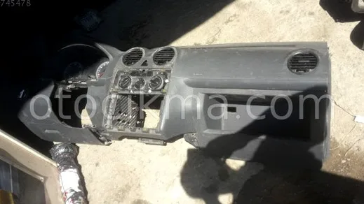 Volkswagen Caddy Komple Torpido çıkma parça - Bulut Otomotiv Orjinal Çıkma ve Yedek Parça İzmir