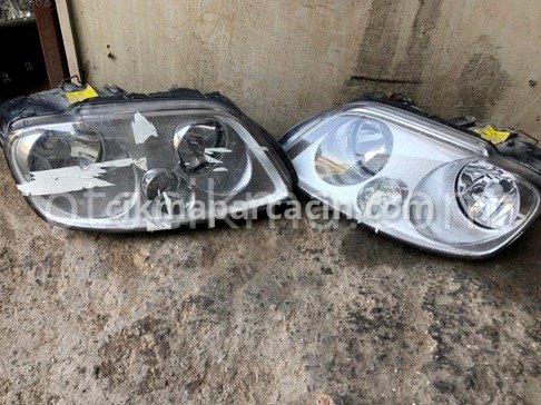 Volkswagen Caddy Sağ Ön Far çıkma parça
