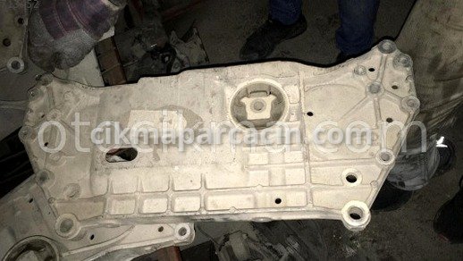 Volkswagen Caddy Travers çıkma parça