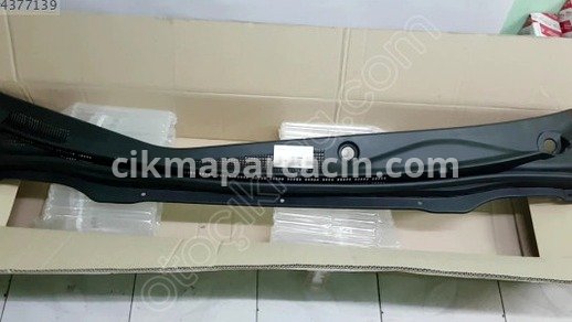 Hyundai i30 Ön Cam Izgarası çıkma parça