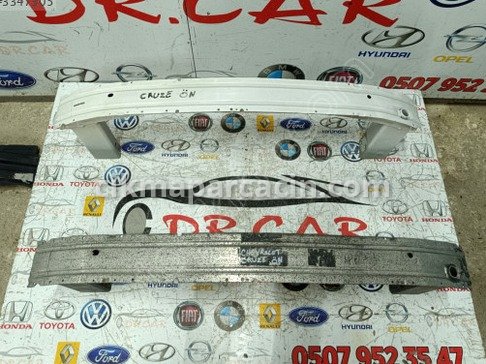 Chevrolet Cruze Ön Tampon Demiri çıkma parça