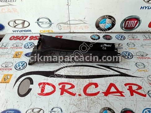 Citroen C4 Ön Cam Izgarası çıkma parça
