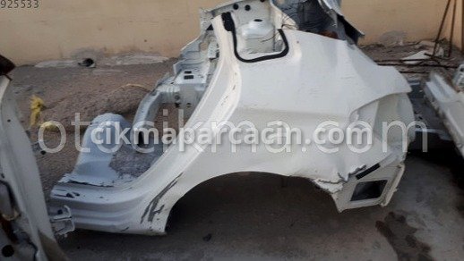 Citroen C4 Arka Çamurluk çıkma parça