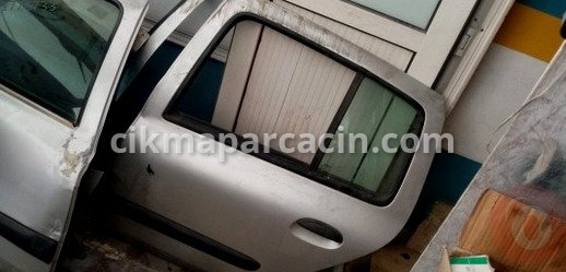 Renault Clio Sol Arka Kapı çıkma parça