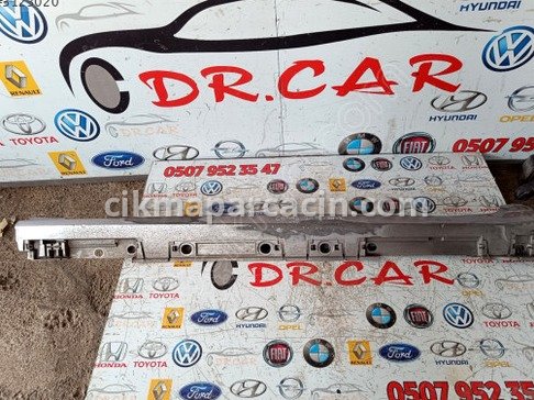 Toyota Corolla Marşpiyel çıkma parça