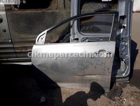Toyota Corolla Sol Ön Kapı çıkma parça