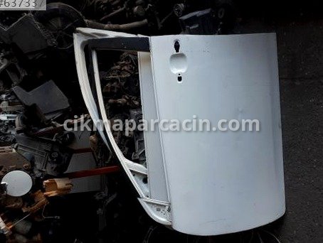 Toyota Corolla Sol Ön Kapı çıkma parça