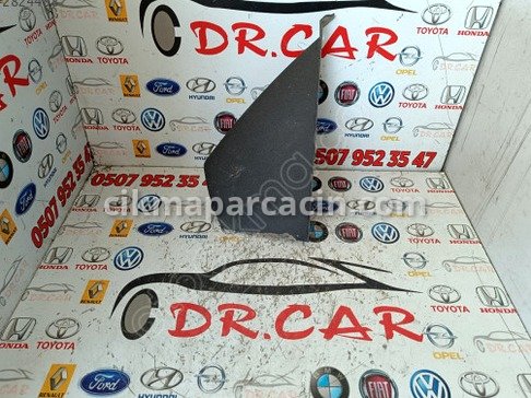 Dacia Duster Göğüs çıkma parça
